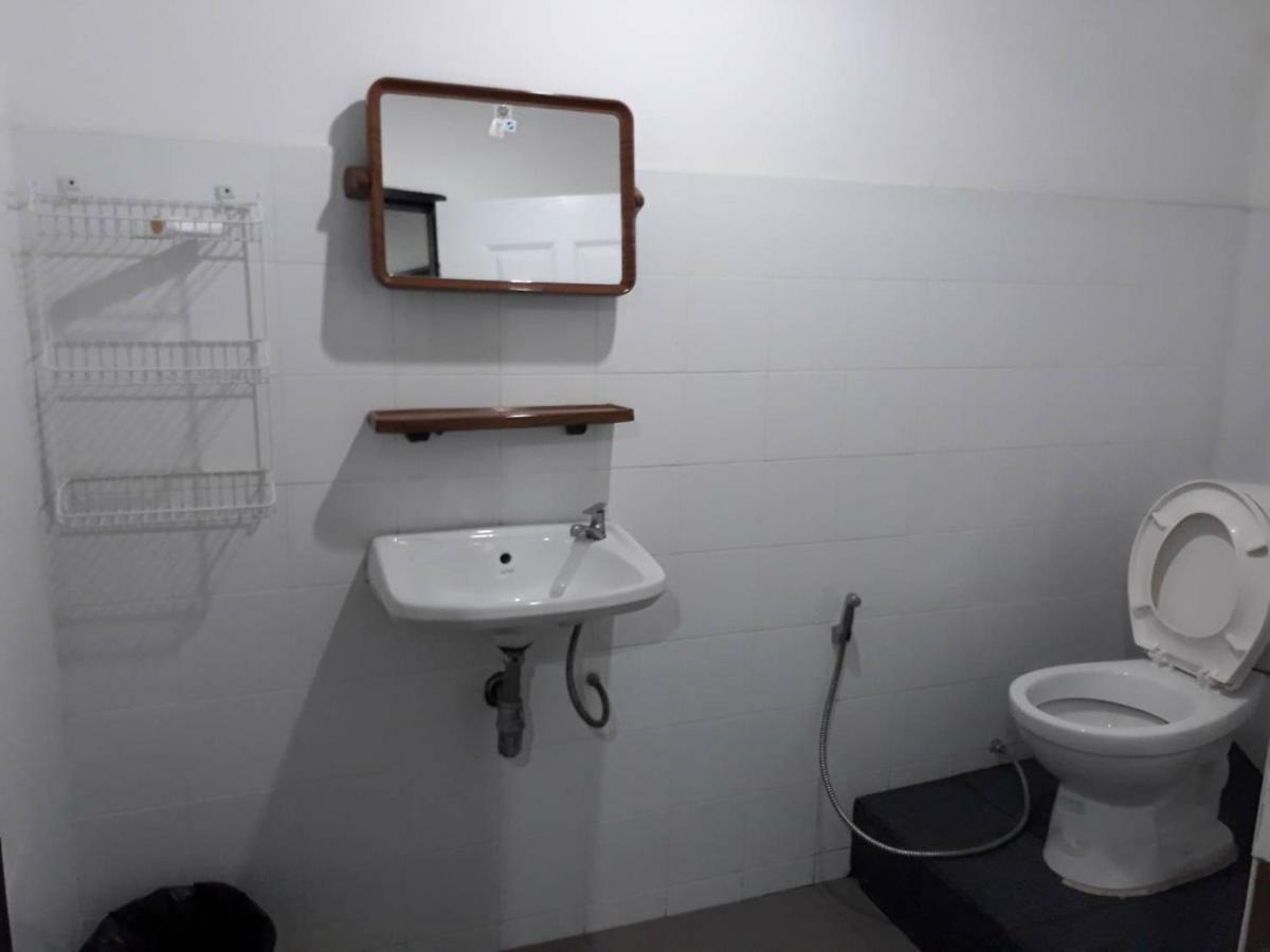 Changphuakgate Guesthouse チエンマイ エクステリア 写真
