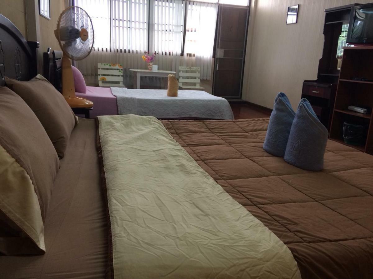 Changphuakgate Guesthouse チエンマイ エクステリア 写真